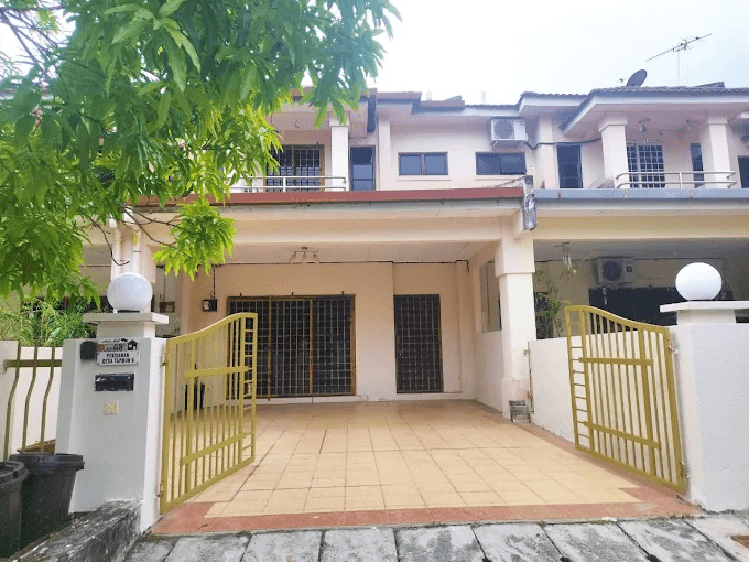 Suria Hillview framed preview