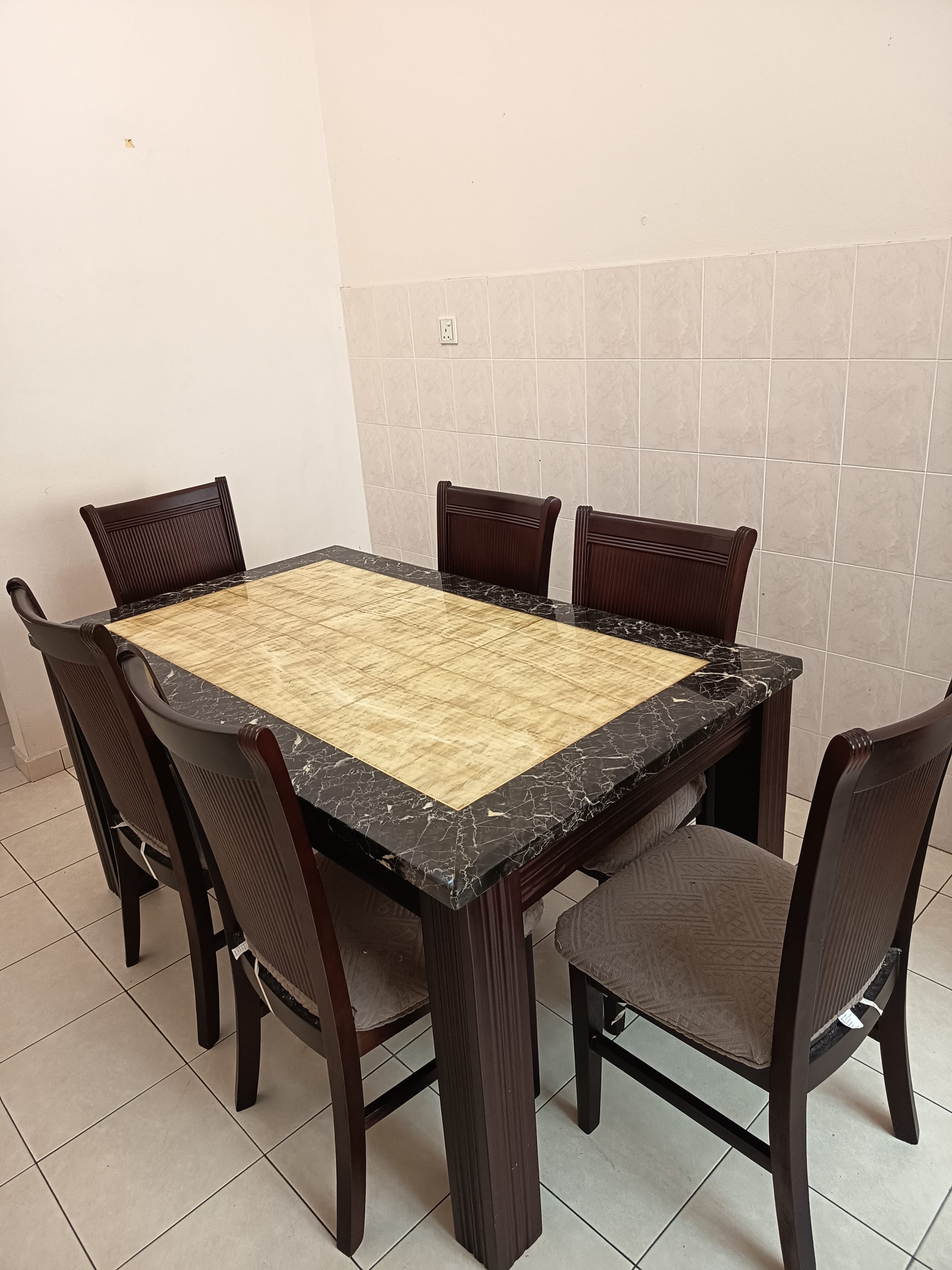 Ruang makan Suria Hillview